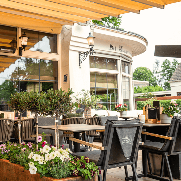 Het beste terras van Drenthe bij Restaurant het Wapen van Drenthe in Roden